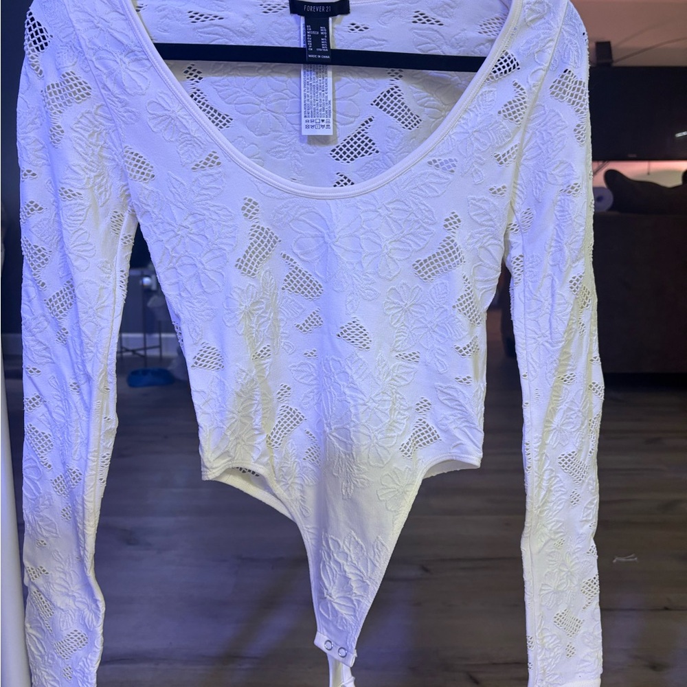 Forever 21 Floral Lace Bodysuit - Cream